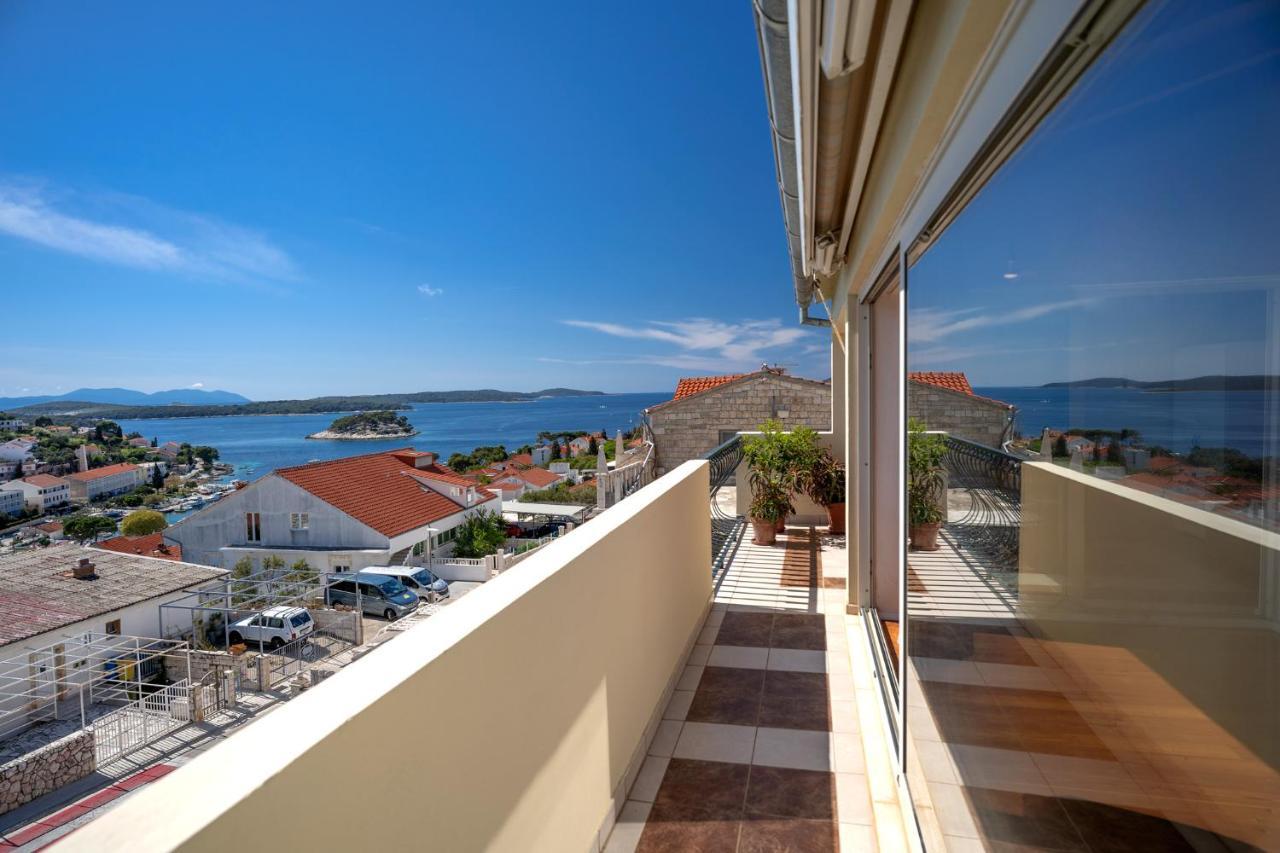 The Swallow'S Nest - Zf Hvar Hvar Town Exterior photo